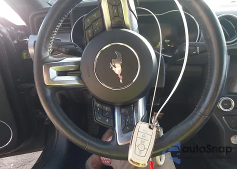 2021 Ford Mustang Gt Premium Fastback z USA, uszkodzony, nr VIN 1FA6P8CF6M5148379